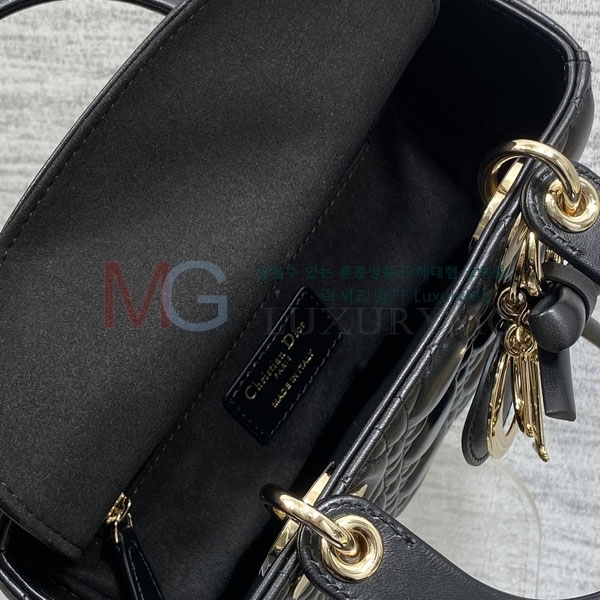 ��� ���� ���̵�� M078010-3