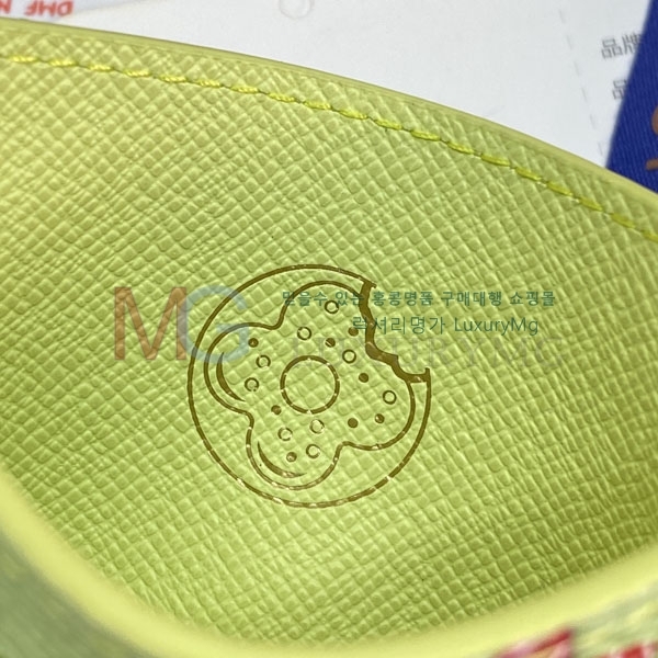 ���̺��� ī�� Ȧ�� M28284-2