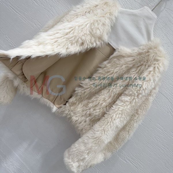 ���� ���ڷ� ��ġ�ڸ� Ŭ���� �� ���� BC45785-4