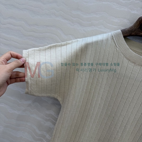 ���� �η�**�� ���� Ƽ���� LP345777-4