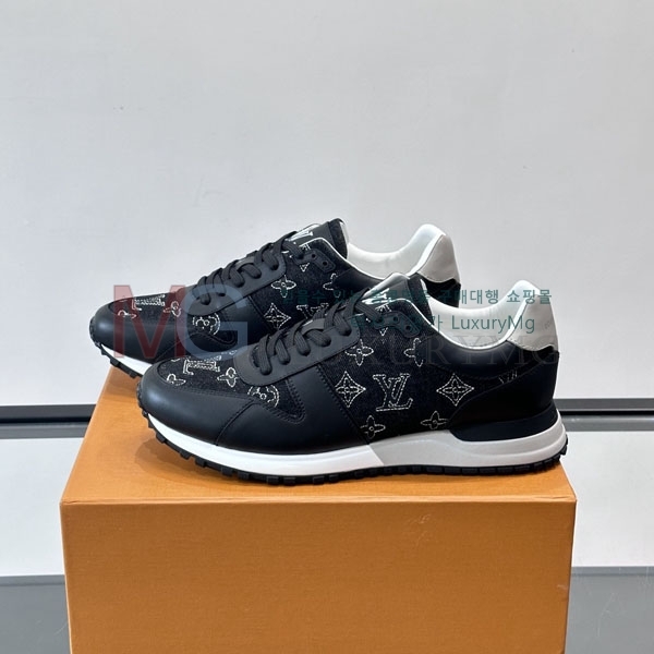 ����  ����*�� ����Ŀ�� LV764402-3