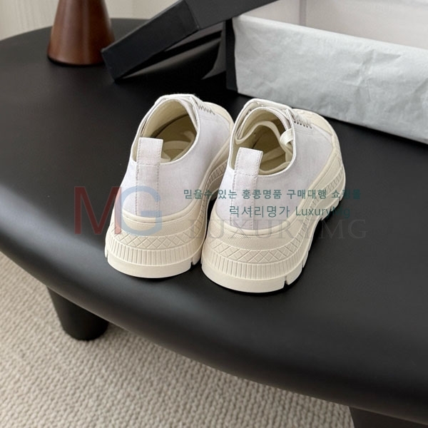 ���� ��*  ����Ŀ�� A7118890-1