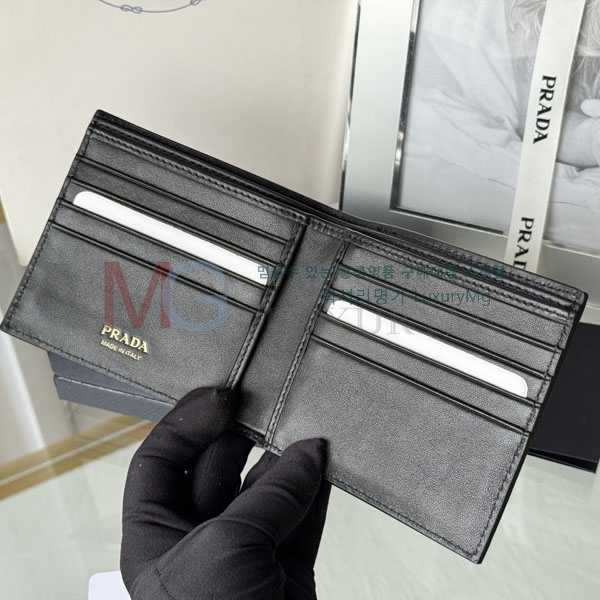 ����� ������ 2M0513-53