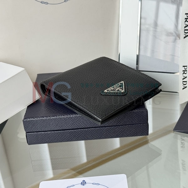 ����� ������ 2M0513-52