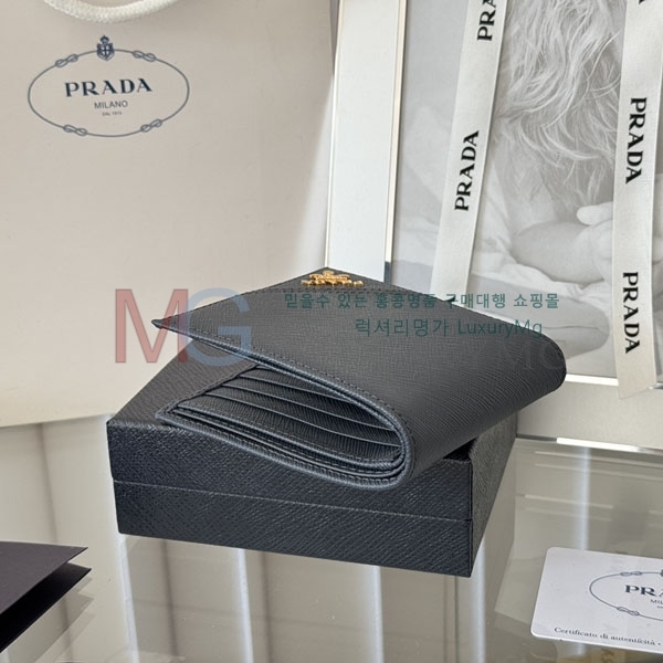 ����� ������ 2M0513-305