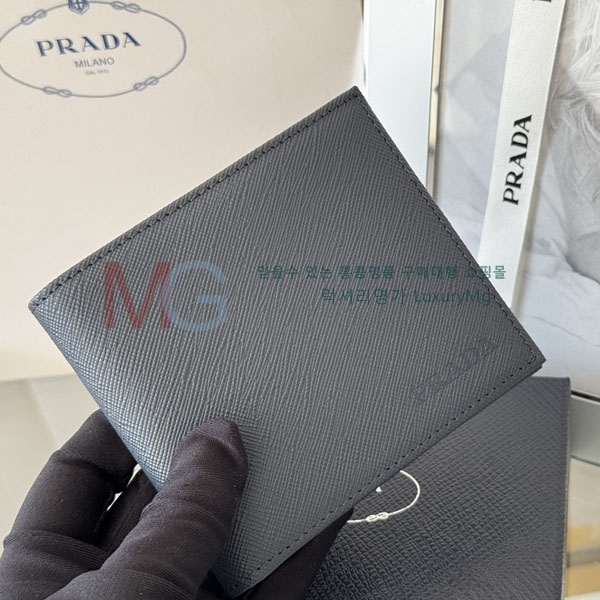 ����� ������ 2M0513-306