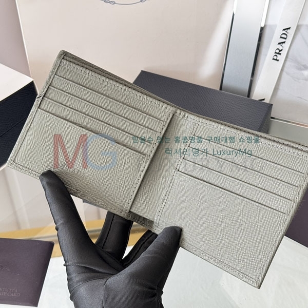 ����� ������ 2M0513-312