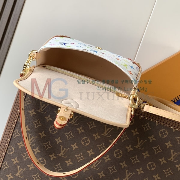 ���̺��� x TM ����Ʈ ��Ƽ�� �̽�Ʈ ����Ʈ M27866-1