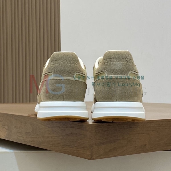 ���� �����޽� ����Ŀ�� 1HE633280-9