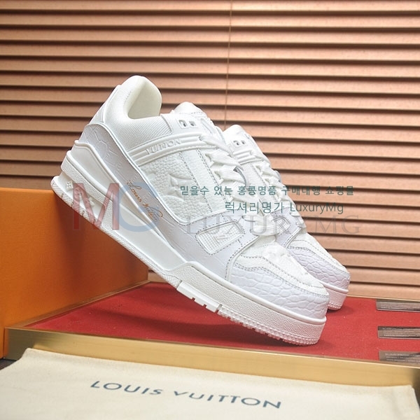 �������� ����*�� ����Ŀ�� LV774560-3