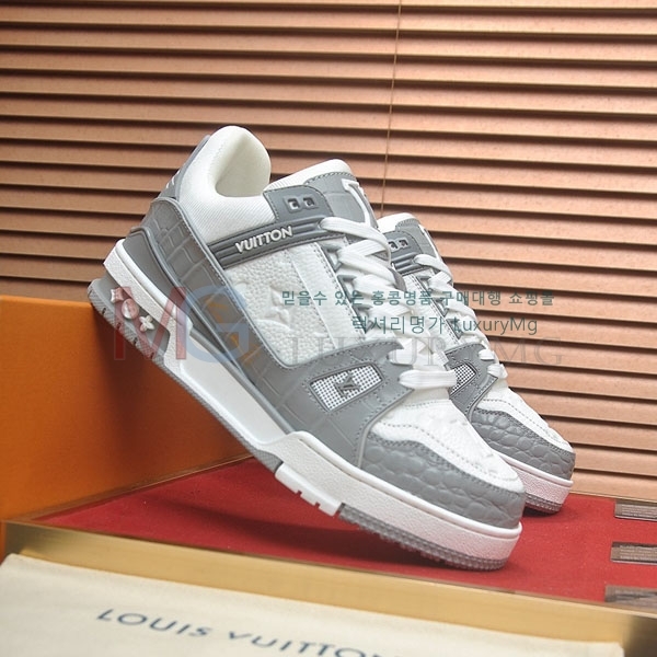 �������� ����*�� ����Ŀ�� LV774560-4