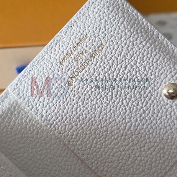 ���̺��� Ŭ���� ���� M28275-1