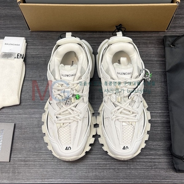 �߷��þư� ����Ŀ�� B0888051