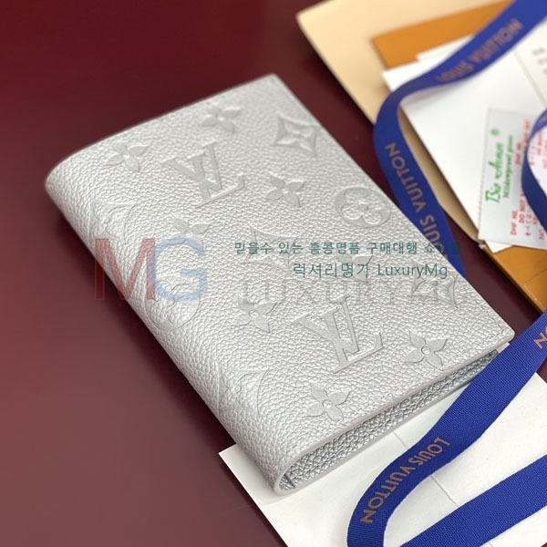 ���̺��� �н���Ʈ Ŀ�� �������� M63914-1