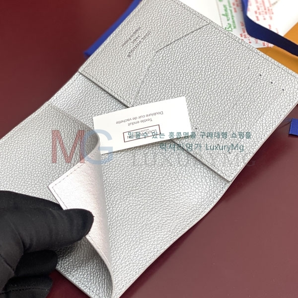 ���̺��� �н���Ʈ Ŀ�� �������� M63914-1