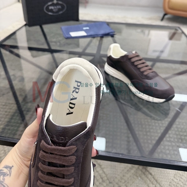 ���� ����� ����Ŀ�� 2P605560-8