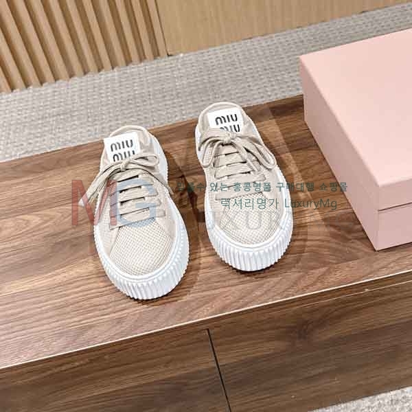 ���� �̿�̿� ����Ŀ�� M55603711