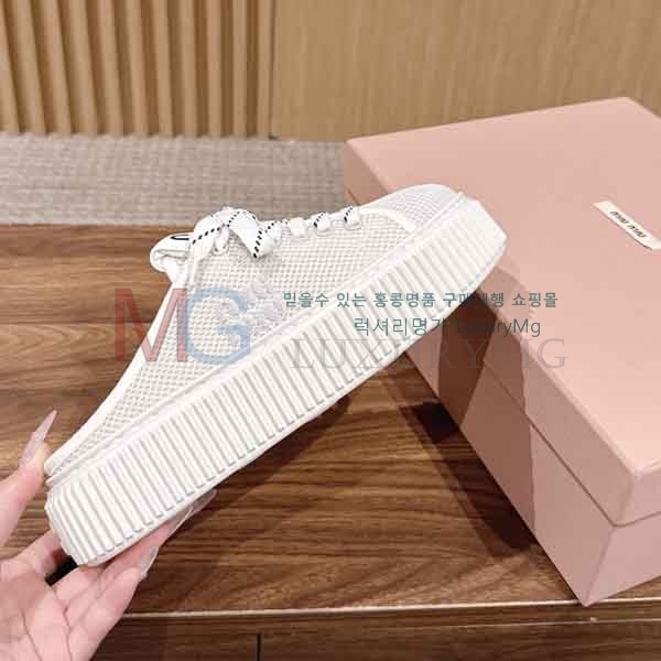 ���� �̿�̿� ����Ŀ�� M55603711-1