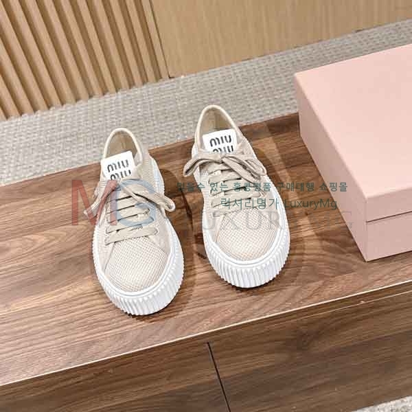 ���� �̿�̿� ����Ŀ�� M55603722-1