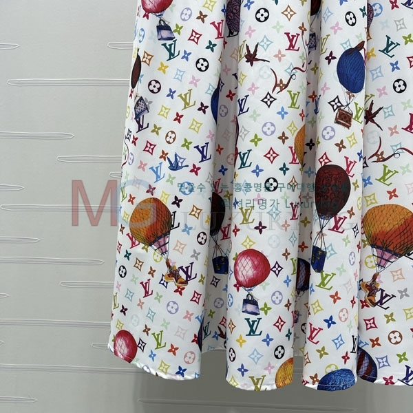 ���� ���̺��� ��ĿƮ LV565704-3