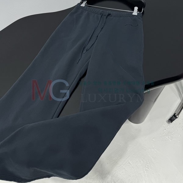 �������� �߷��þư� ���� BA7345022-1