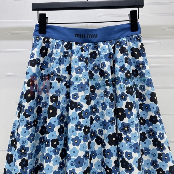 ���� �̿�̿� ��ĿƮ MIU57866-5