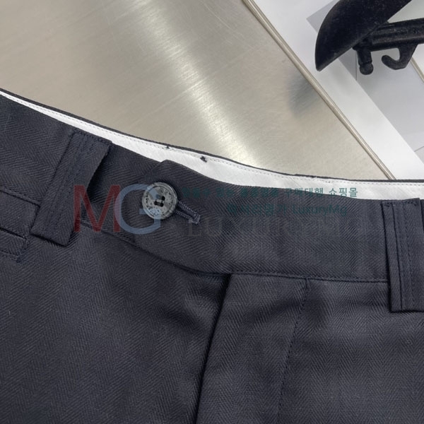 ���� ���ڷ� ��ġ�ڸ� �ݹ��� 2343532