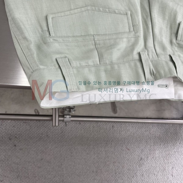 ���� ���ڷ� ��ġ�ڸ� �ݹ��� 2343522-2