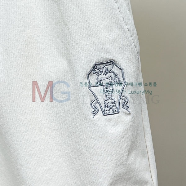 ���� ���ڷ� ��ġ�ڸ� �ݹ��� 2343533