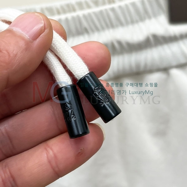 ���� ���ڷ� ��ġ�ڸ� �ݹ��� 2343533