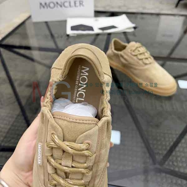 ���� ��**�� ����Ŀ�� M52280-1