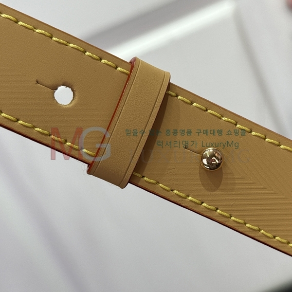 ���̺��� ����ũ �ƿ� �޽��� M28113-1