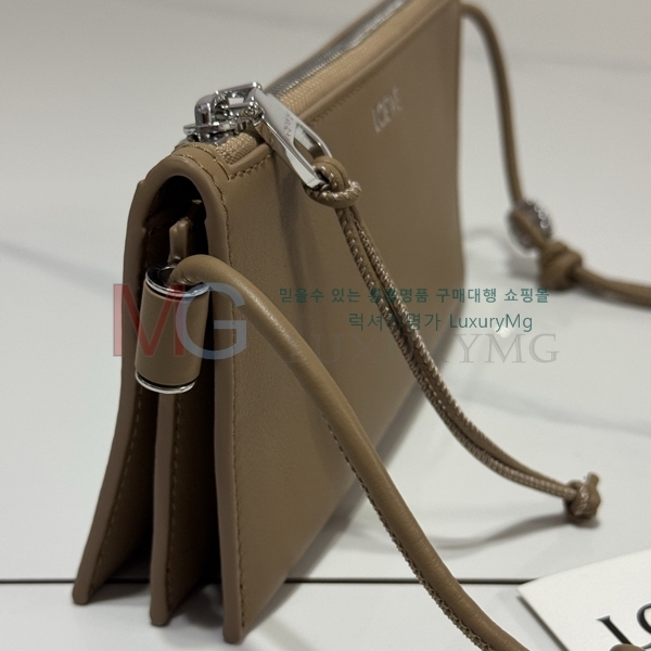 �ο��� ���� �Ŀ�ġ 89700-1