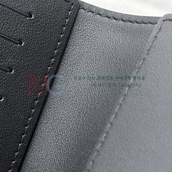 ���̺��� �н���Ʈ Ŀ�� �������� M26774-230