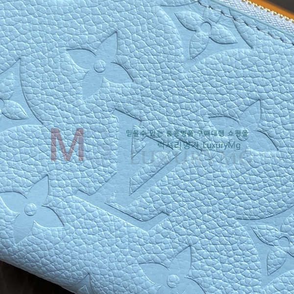 ���̺��� Ŭ���� ���� M28049-1