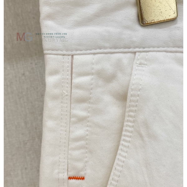 ���� ũ������ �ݹ��� 23435621-2