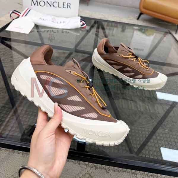 ���� ��**�� ����Ŀ�� M2N6603-5
