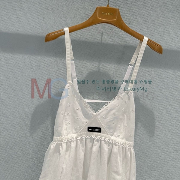 ���� �̿�̿� ���ǽ� MIU53450-8