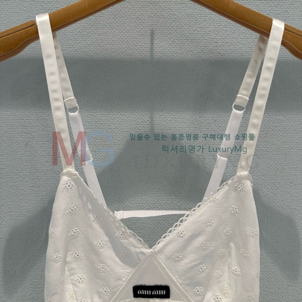 ���� �̿�̿� ���ǽ� MIU53450-8