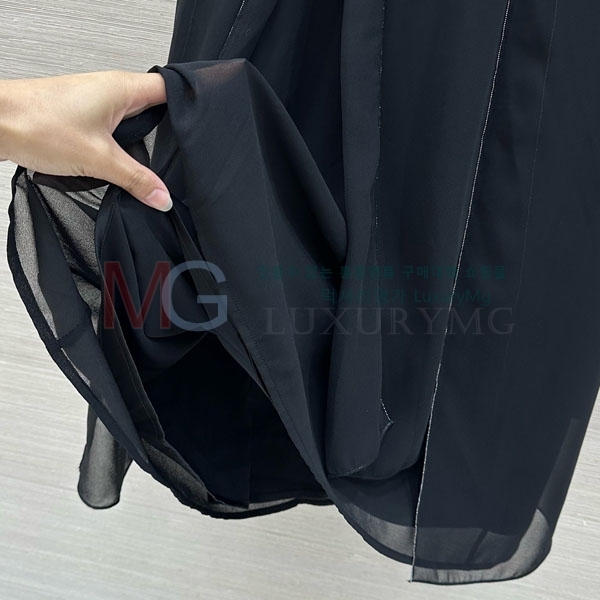 ���� ���ڷ� ��ġ�ڸ� ��ĿƮ BC346037-9