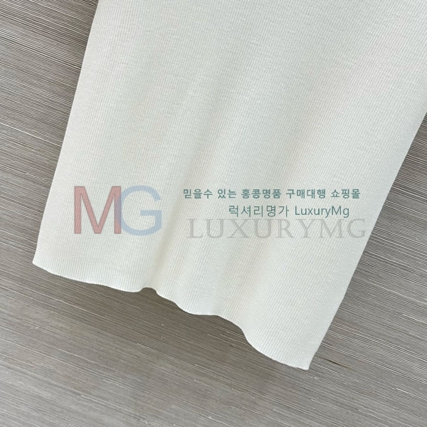 ���� ���ڷ� ��ġ�ڸ� ���� Ƽ���� BC2350623-5
