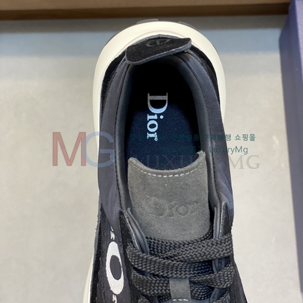 ���� ��� ����Ŀ�� D777012-4