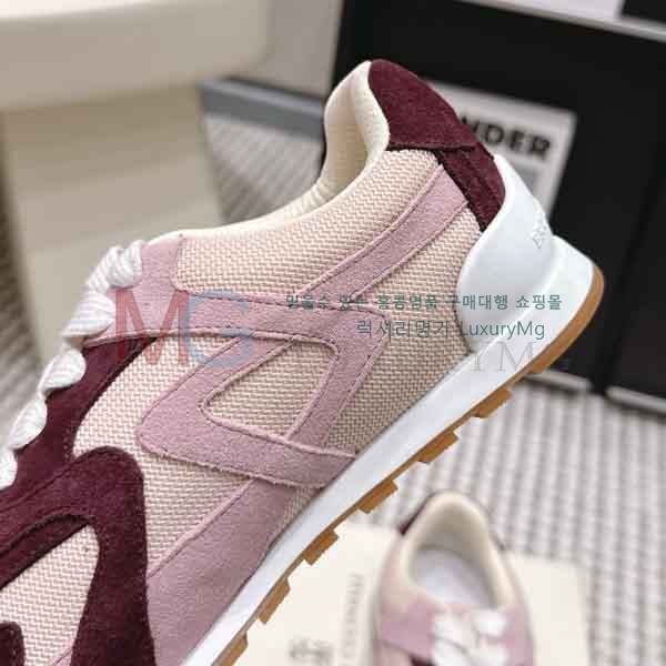  ���� ���ڷ� ��ġ�ڸ� ����Ŀ�� BC706690