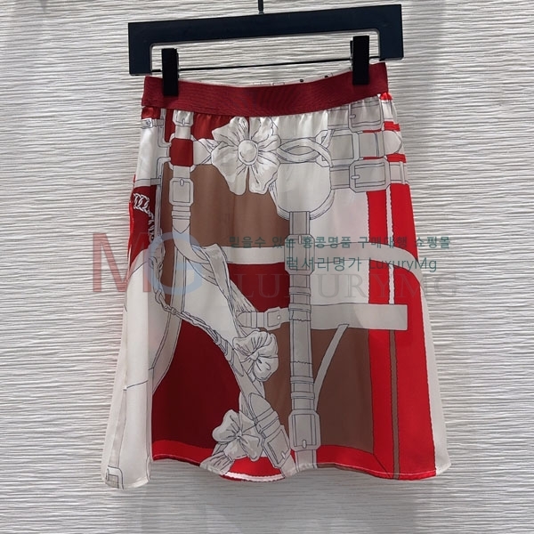 ���� �����޽� ��ĿƮ HE613685-8