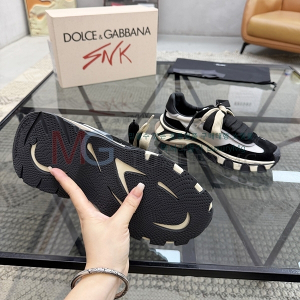 �������� ��ü�ذ��ٳ� ����Ŀ�� DG588021-7