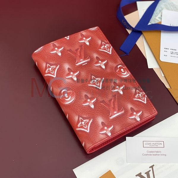 ���̺��� �н���Ʈ Ŀ�� �������� M28595-3