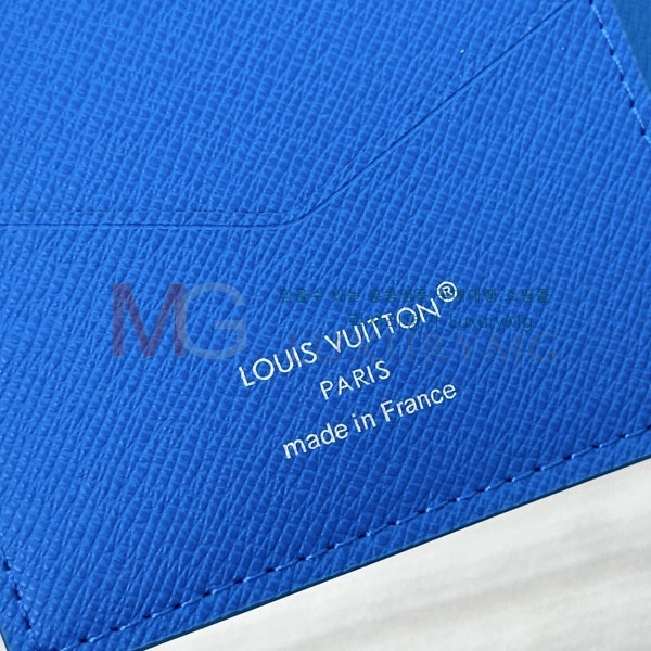 ���̺��� �н���Ʈ Ŀ�� �������� M14875-205