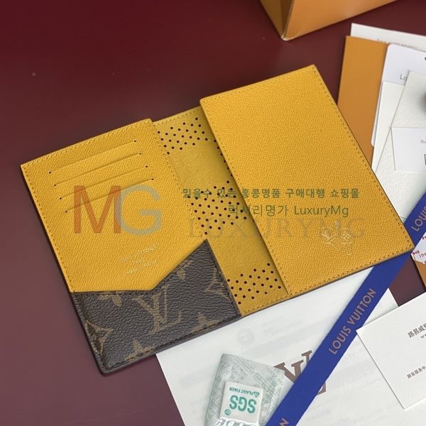 ���̺��� �н���Ʈ Ŀ�� �������� M29285-1