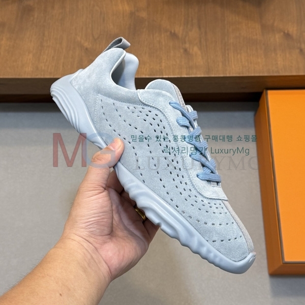 ���� �����޽� �ȭ HR93504-3