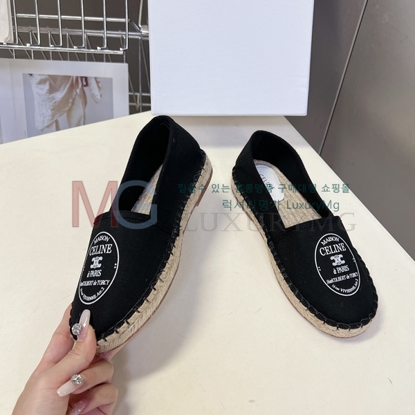 ������ �����ĵ� �÷����� SS477809-2